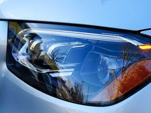 New 2026 Mercedes-Benz GLS 450 4MATIC image 9