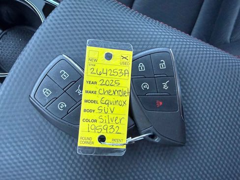 Used 2025 Chevrolet Equinox RS w/ Convenience Package III AWD/4WD image 42