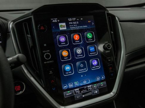 Used 2024 Subaru Crosstrek 2.0i Premium image 18