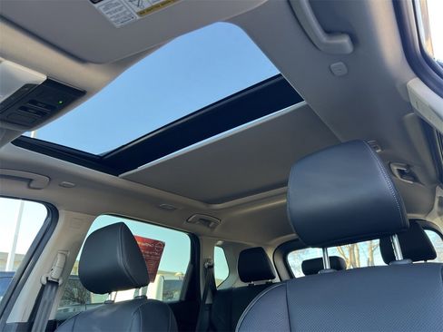 Certified 2025 Nissan Rogue Platinum image 24