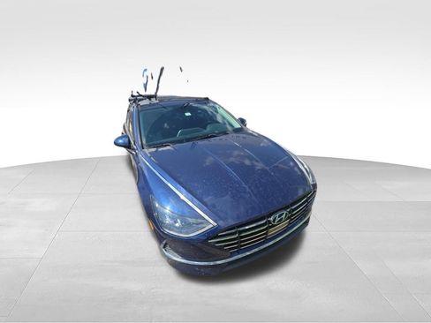 Used 2021 Hyundai Sonata SE FWD image 2