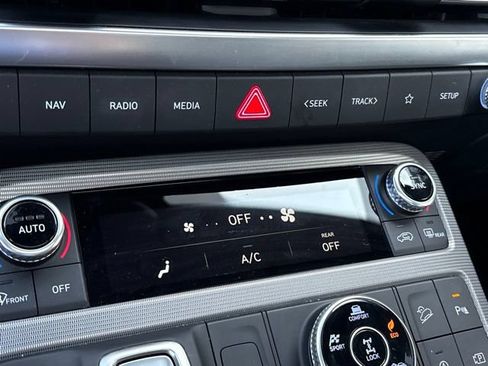 Used 2025 Hyundai Palisade Calligraphy AWD/4WD image 18