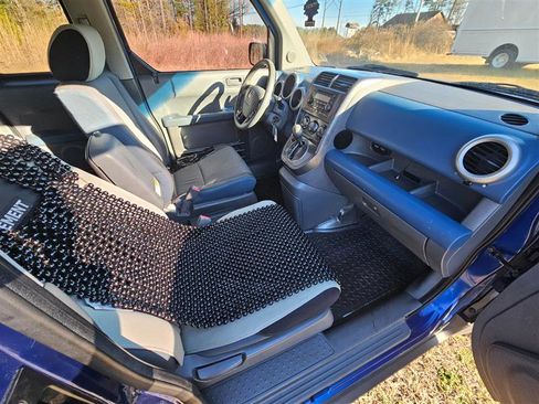 Used 2004 Honda Element EX image 11