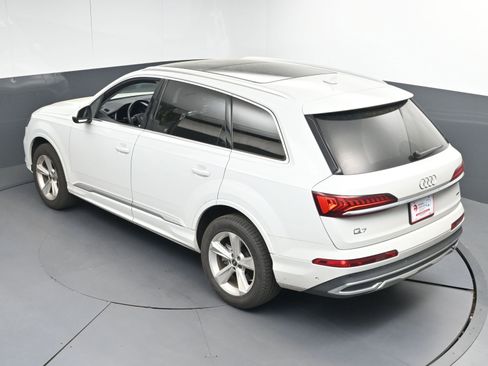 Used 2023 Audi Q7 3.0T Premium w/ Convenience Package image 37