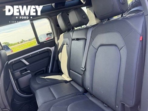 Used 2024 Land Rover Defender 110 X-Dynamic SE AWD/4WD image 24