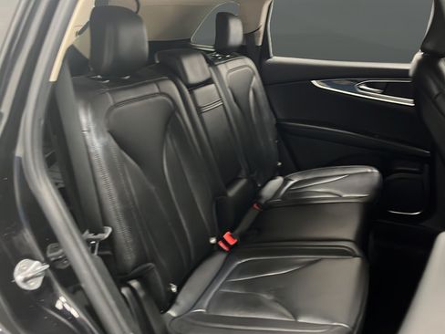 Used 2023 Lincoln Nautilus AWD w/ Premium Package image 25