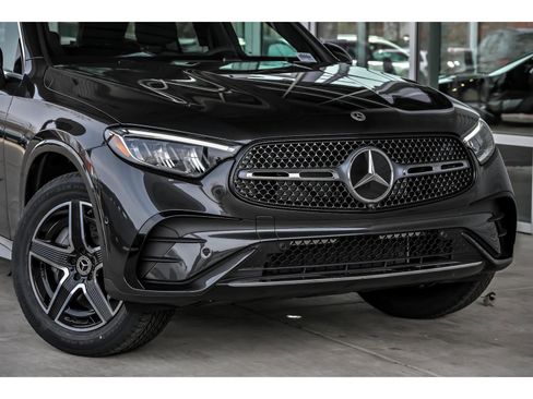 New 2026 Mercedes-Benz GLC 350e 4MATIC image 2