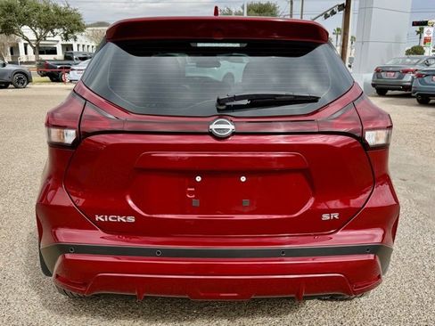 Certified 2024 Nissan Kicks SR image 6
