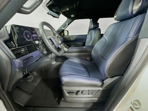 New 2026 INFINITI QX80 4WD w/ Sport Exterior Package image 24