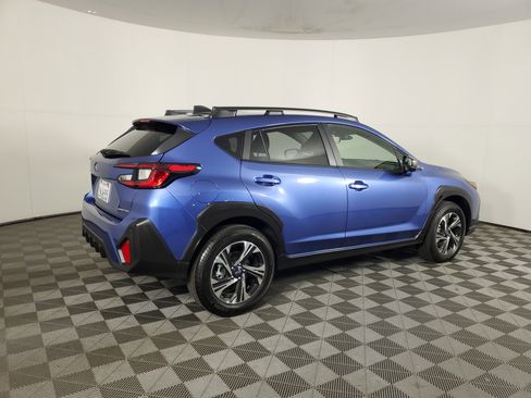 Used 2025 Subaru Crosstrek 2.0i Premium w/ Crosstrek Mirror Package image 4