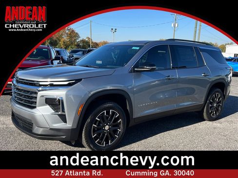 New 2026 Chevrolet Traverse LT w/ Sun and Wheel Package image 1