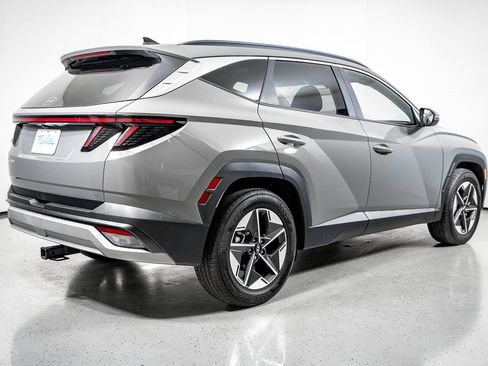 Certified 2025 Hyundai Tucson SEL FWD image 9