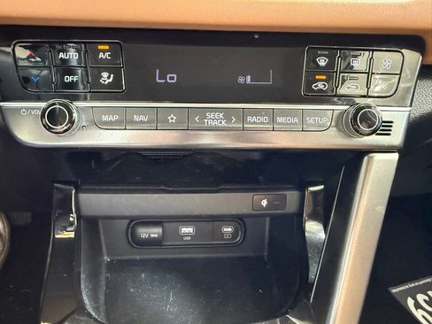 Used 2024 Kia Seltos EX FWD image 17