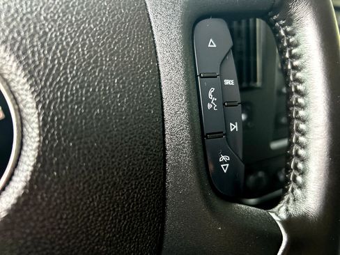 Used 2023 GMC Savana 2500 w/ Driver Convenience Package image 30