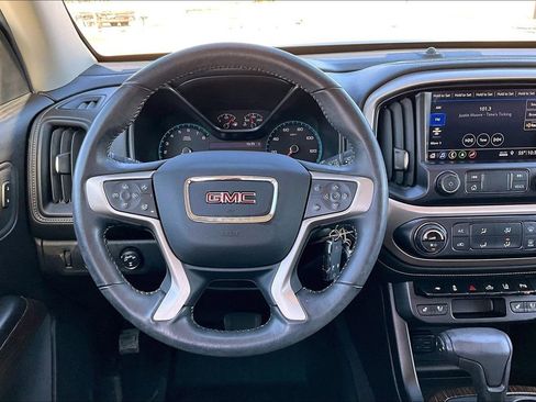 Used 2020 GMC Canyon Denali image 5