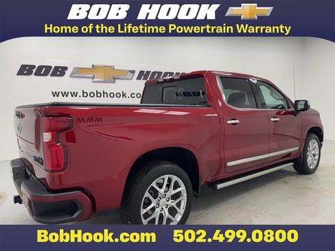 Used 2023 Chevrolet Silverado 1500 High Country w/ Technology Package image 5