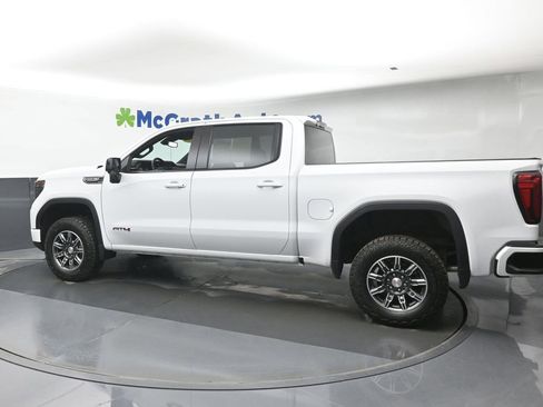 Used 2025 GMC Sierra 1500 AT4 image 21