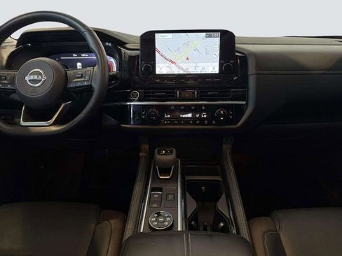 Used 2023 Nissan Pathfinder Platinum w/ Lighting Package (N93) image 28