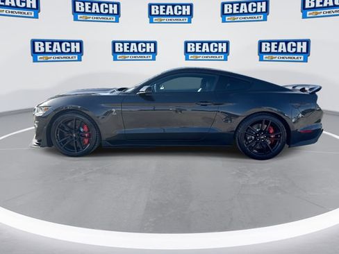 Used 2022 Ford Mustang Shelby GT500 w/ Technology Package RWD image 5