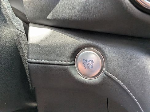 Used 2022 Hyundai Santa Fe Limited image 30