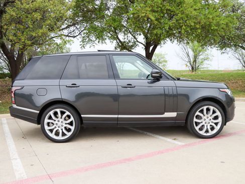 Used 2017 Land Rover Range Rover HSE image 8