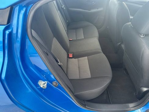 Used 2024 Nissan Sentra SV FWD image 29