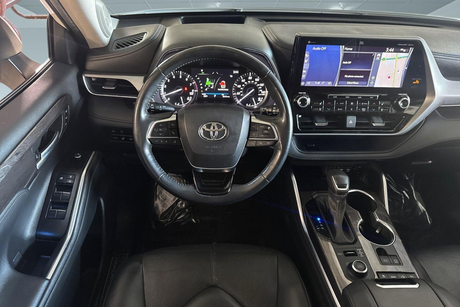 Used 2021 Toyota Highlander Platinum AWD/4WD image 31