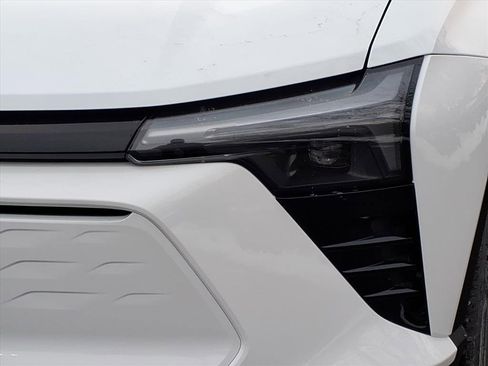 New 2026 Chevrolet Blazer EV LT image 8