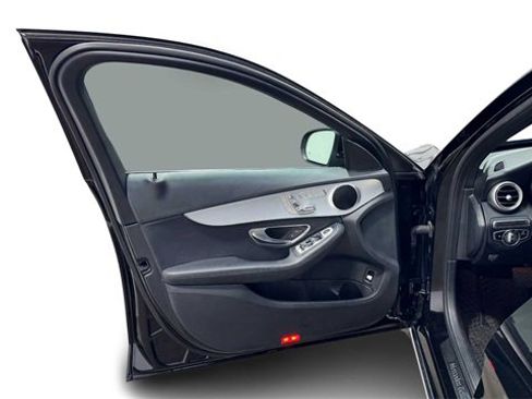 Used 2020 Mercedes-Benz C 300 Sedan image 10