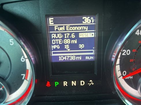 Used 2017 Dodge Grand Caravan GT image 23