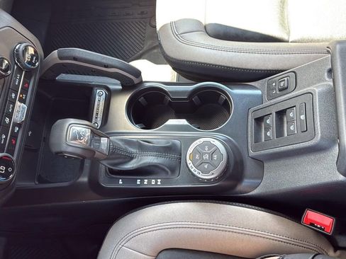 Used 2024 Ford Bronco Big Bend w/ Sasquatch Package image 21