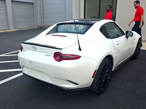 Used 2025 MAZDA MX-5 Miata RF Club RWD image 11