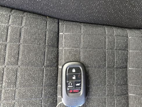 Used 2025 Honda HR-V Sport image 31
