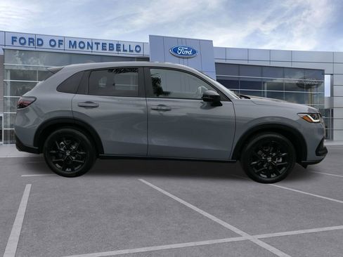 Used 2024 Honda HR-V Sport image 2