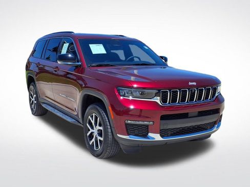 Used 2025 Jeep Grand Cherokee L Limited w/ Luxury Tech Group II AWD/4WD image 4