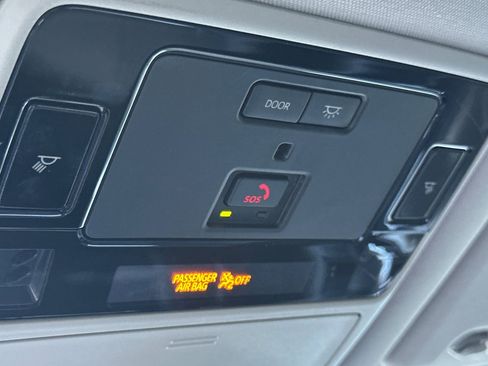 Used 2024 Toyota Grand Highlander FWD image 23