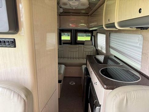 Used 2012 Mercedes-Benz Sprinter 3500 image 32