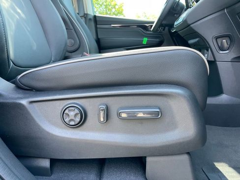 New 2026 Honda Odyssey Touring image 30