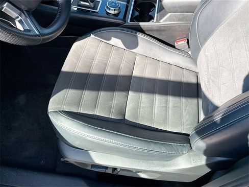 Used 2023 Mitsubishi Outlander SE image 21