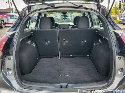 Used 2023 Nissan Kicks S FWD image 18