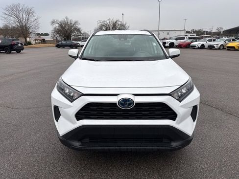 Used 2022 Toyota RAV4 LE image 8