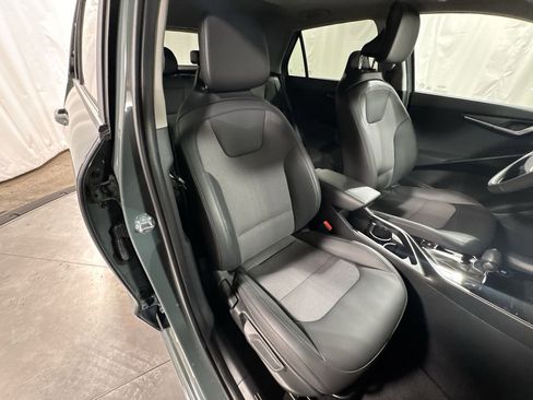 Certified 2025 Kia Niro EX Touring image 32