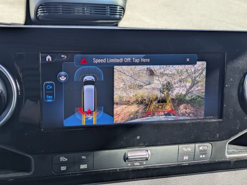 Used 2025 Mercedes-Benz Sprinter 2500 image 20