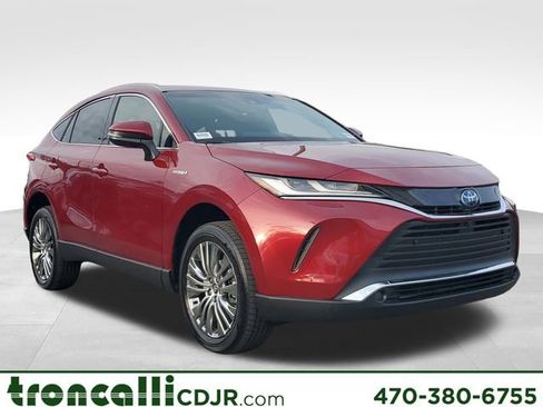 Used 2021 Toyota Venza XLE image 1