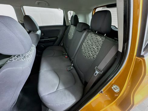 Used 2011 Kia Soul + w/ Audio Pkg image 25