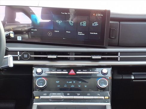 New 2026 Hyundai Santa Fe SE image 7