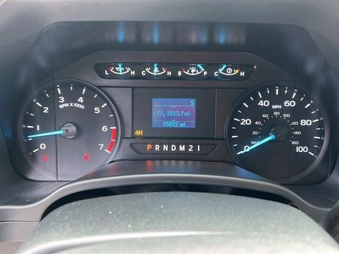Used 2022 Ford F250 XL w/ Power Equipment Group image 40