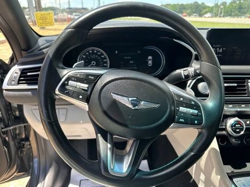 Used 2023 Genesis G70 2.0T AWD/4WD image 14
