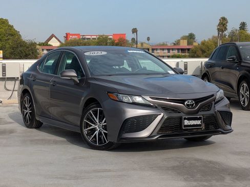 Used 2023 Toyota Camry SE FWD image 31