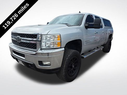 Used 2013 Chevrolet Silverado 2500 LT w/ Custom Sport Truck Package image 2